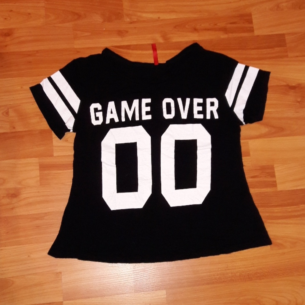 Black crop top
